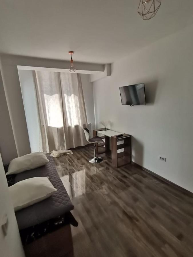 B&P Apartments Mamaia Nord 5 Navodari Exterior photo